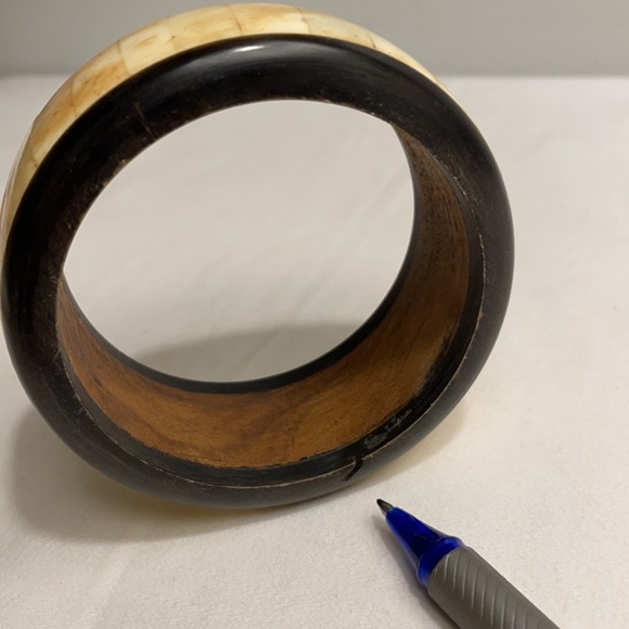Vintage Wood With Bone Inlay Bangle Bracelet - Picture 6 of 11